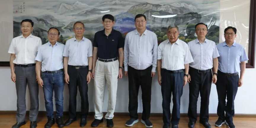 (宣教中心)云南省“十五五”科技创新规划专家咨询会在昆明召开823.png